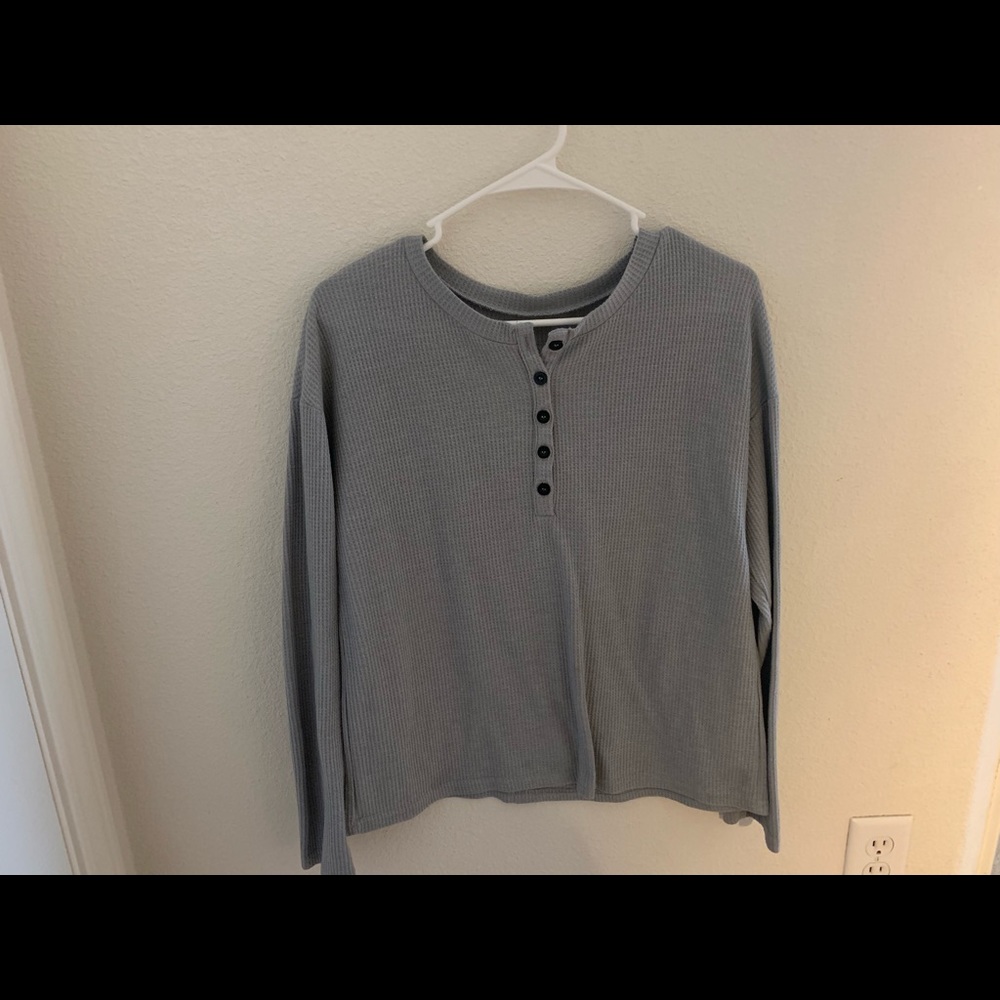 grey sweater